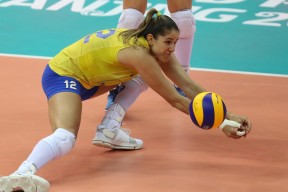 金年会官网-弗洛西冈队长受伤，球队战力受损