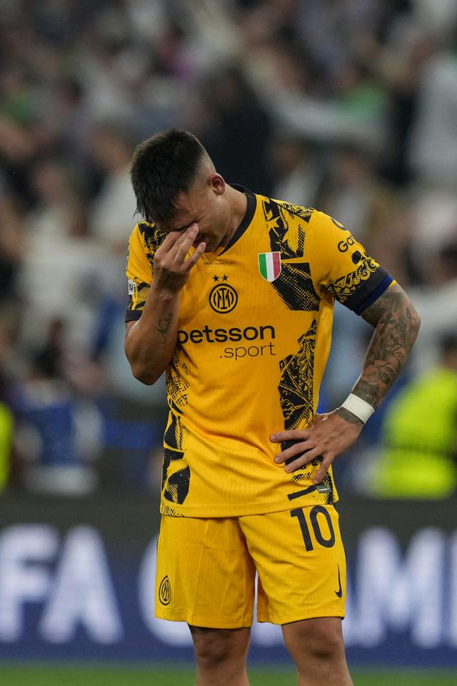 包含拜仁慕尼黑遭受劲敌阻击,欧冠决赛前景岌岌可危的词条 包含拜仁慕尼黑遭受劲敌阻击,欧冠决赛前景岌岌可危的词条